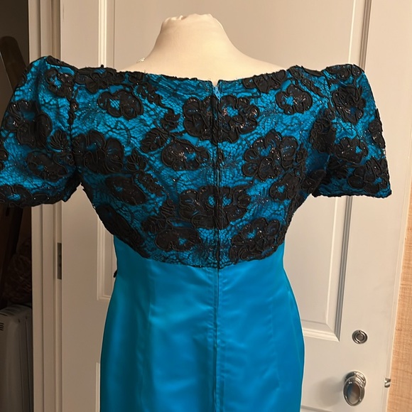 Vintage fabric of Valentino Holiday dress custom Boston / Dallas “Milo” silk - Picture 2 of 7